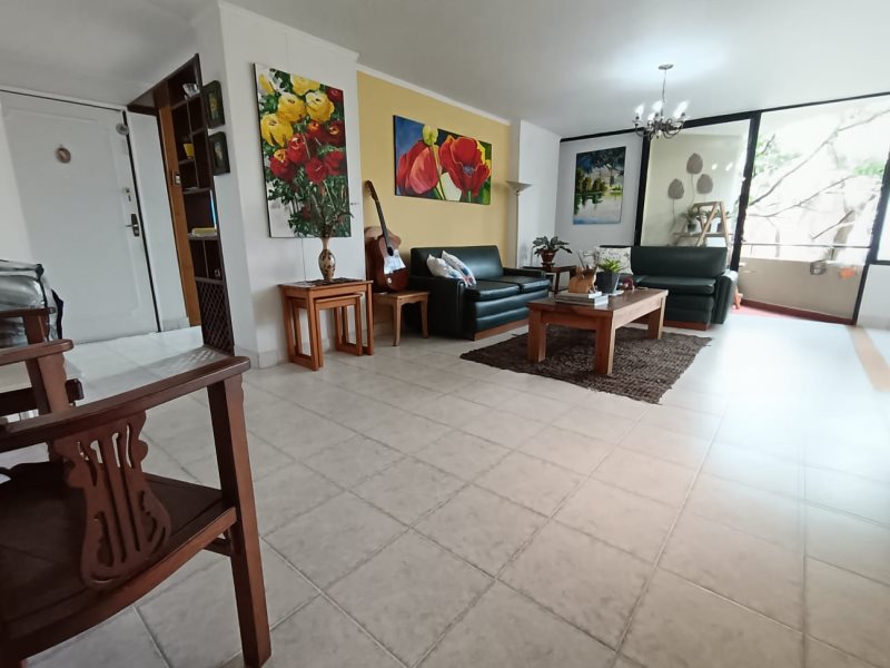 Apartamento en Venta en Poblado-Patio Bonito