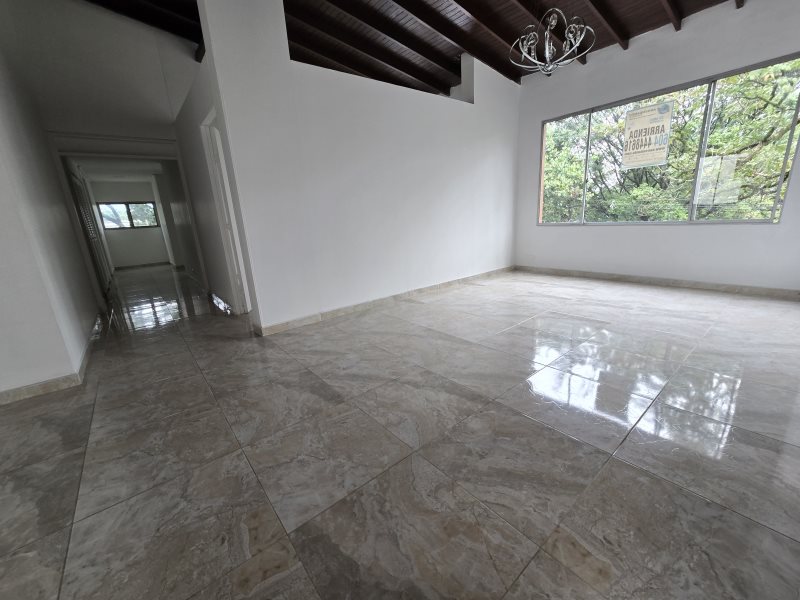 Apartamento en Arriendo en Poblado-Patio Bonito